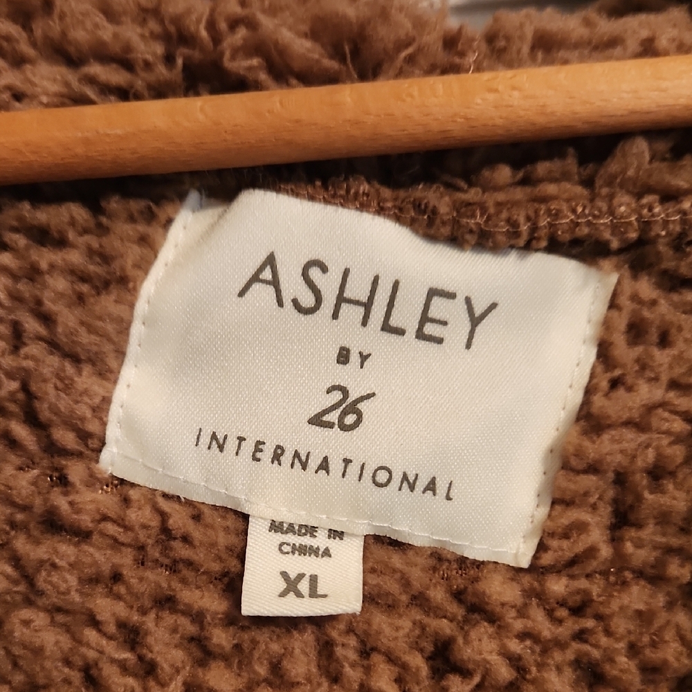 Ashley By 26 International Brown Teddy Jacket - Picture 4 of 4